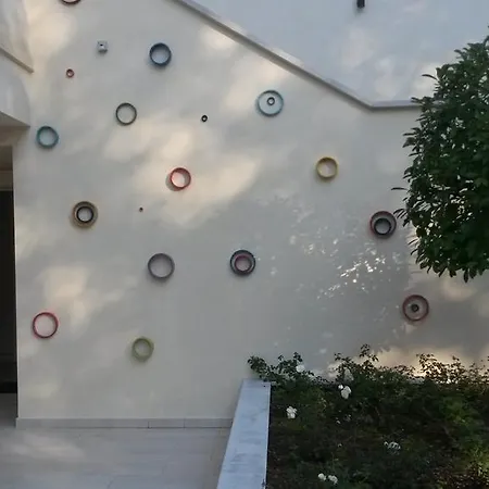 Onofria בית נופש סירמיונה