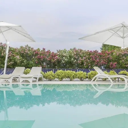 בית נופש Onofria סירמיונה